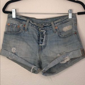 Levi’s shorts